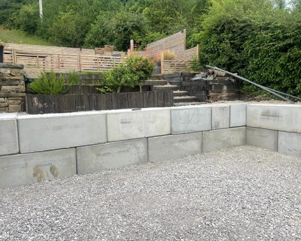 Concrete Retaining Wall